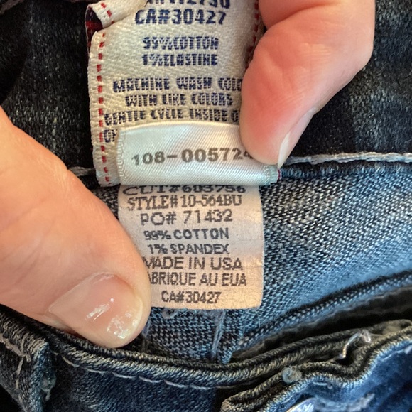 True Religion low rise blue jeans 27 some wear back right hem & front top above - Picture 11 of 11